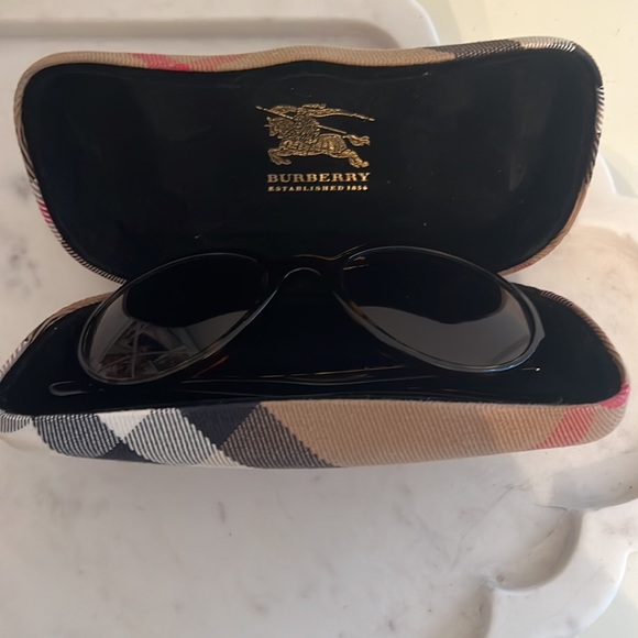 Burberry Women's Sunglasses and Case - Picture 10 of 14